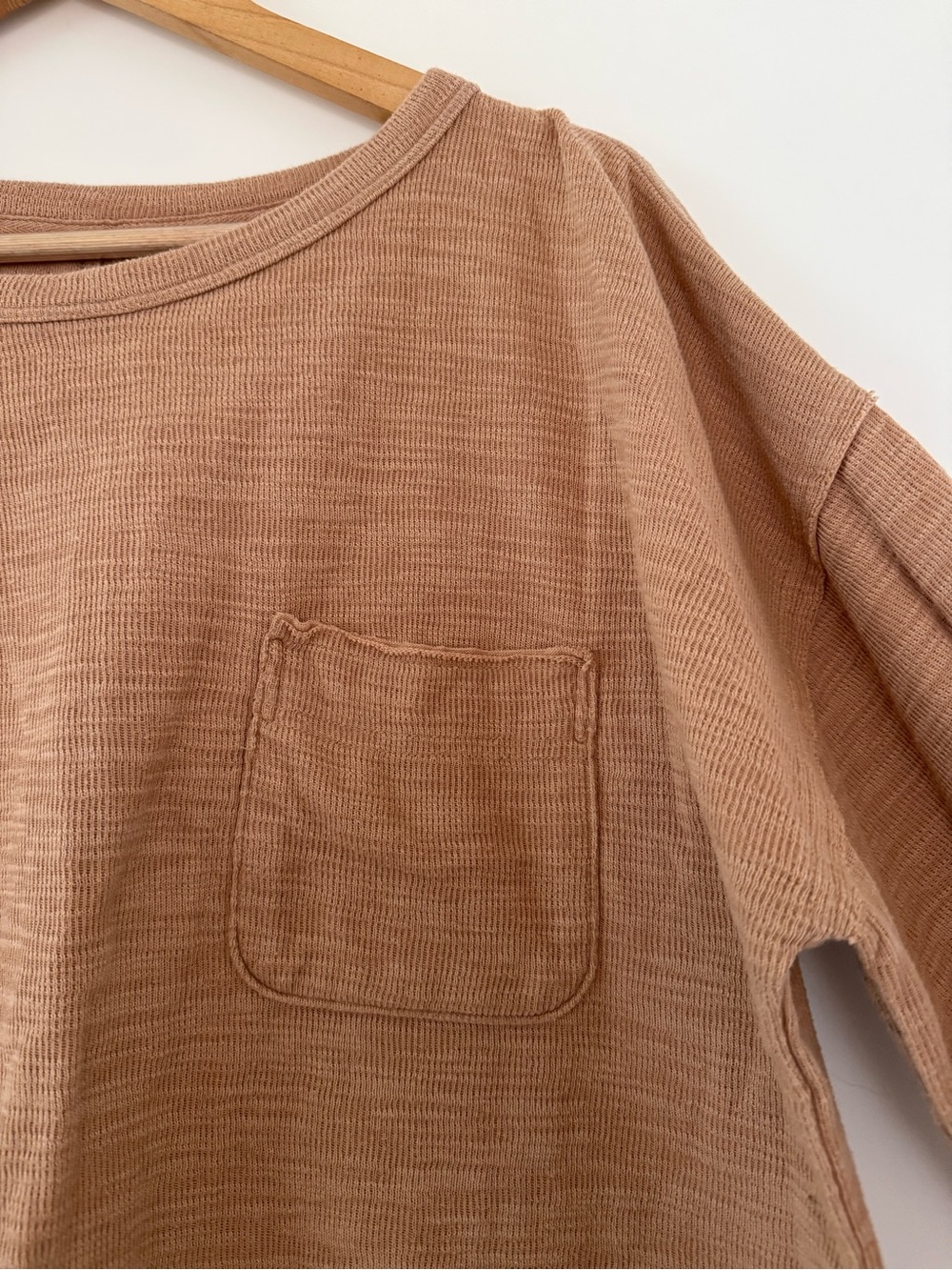 Aerie Oversized Long Sleeve, size small. - Picture 5 of 8